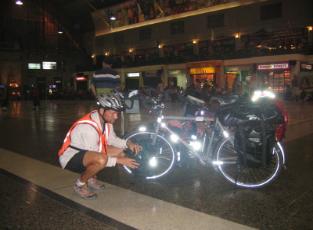 Bangkok Station 4 am Rich Bike 313x230