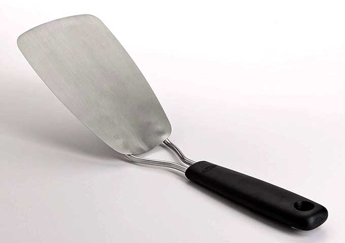 long thin metal spatula