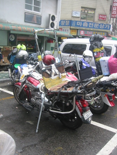 Dong Dae Mun Market Cargocycles 001